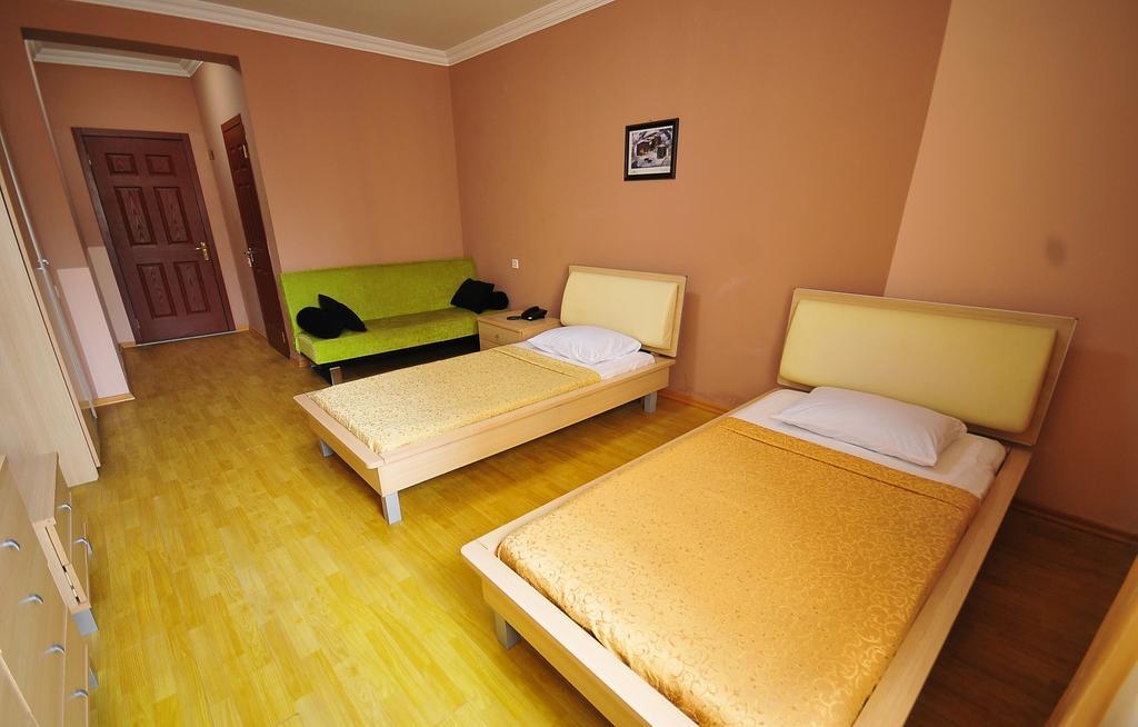 Prestige Hotel Batumi Exterior photo